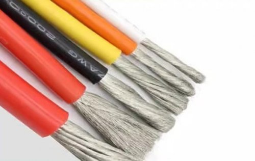 如何选择合适的电缆类型？